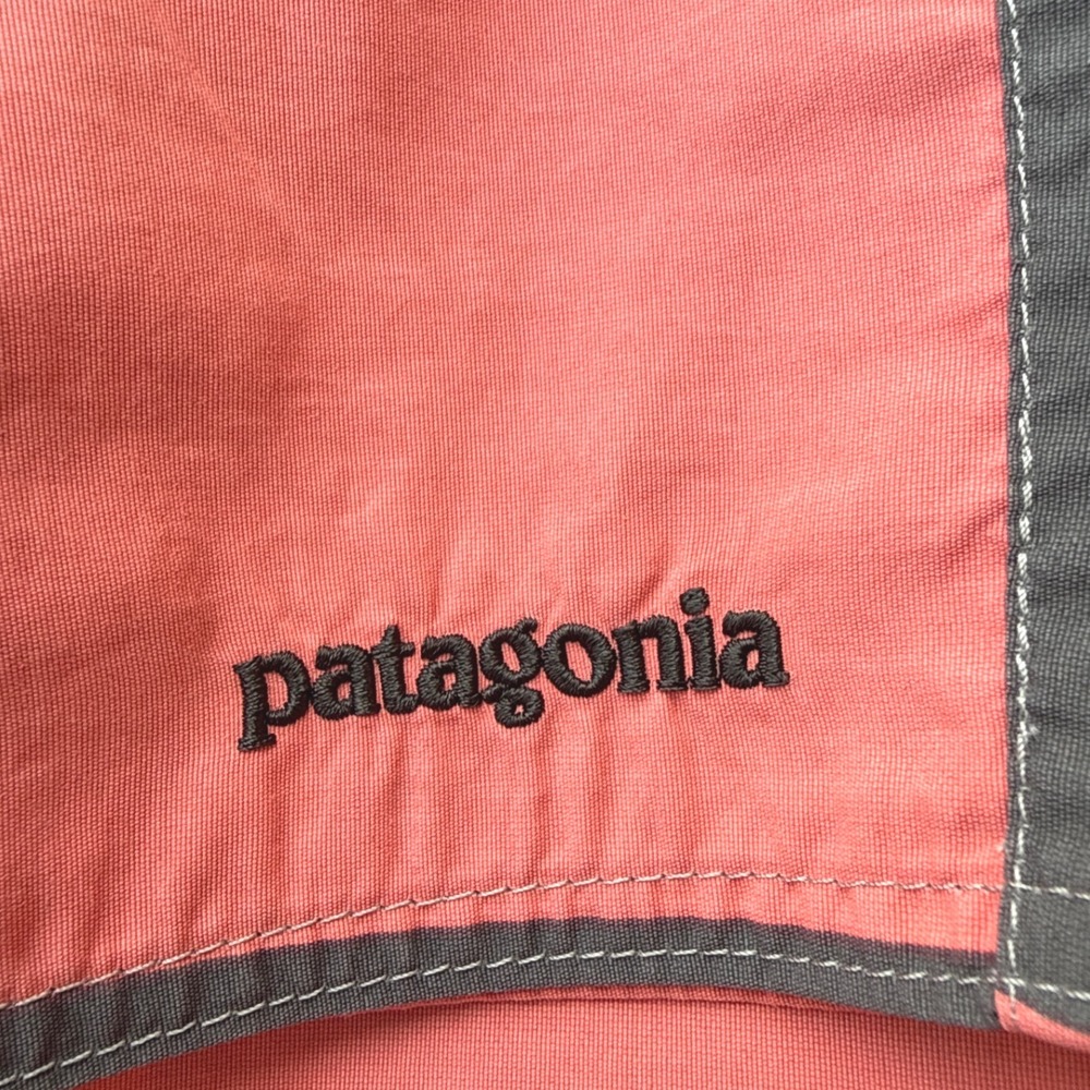 Patagonia Wavefarer Board Shorts Striped Sz 35 Surf Swim Trunks Gorpcore Outdoor - Picture 8 of 8